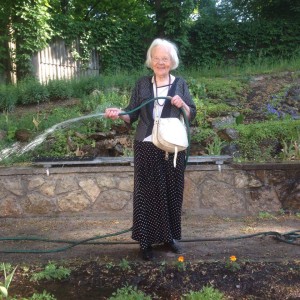 Margita laista akmens dārzu. Foto: Linda Urtāne
